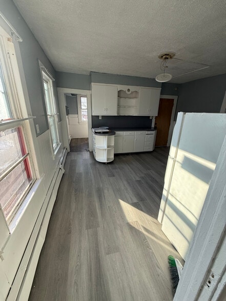 Building Photo - 10 Erwin Pl