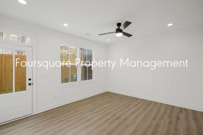 Building Photo - Modern 4-Bed / 3.5-Bath Townhome with Main Level Hard-Surface Floors , Back Patio – Easy Access t...