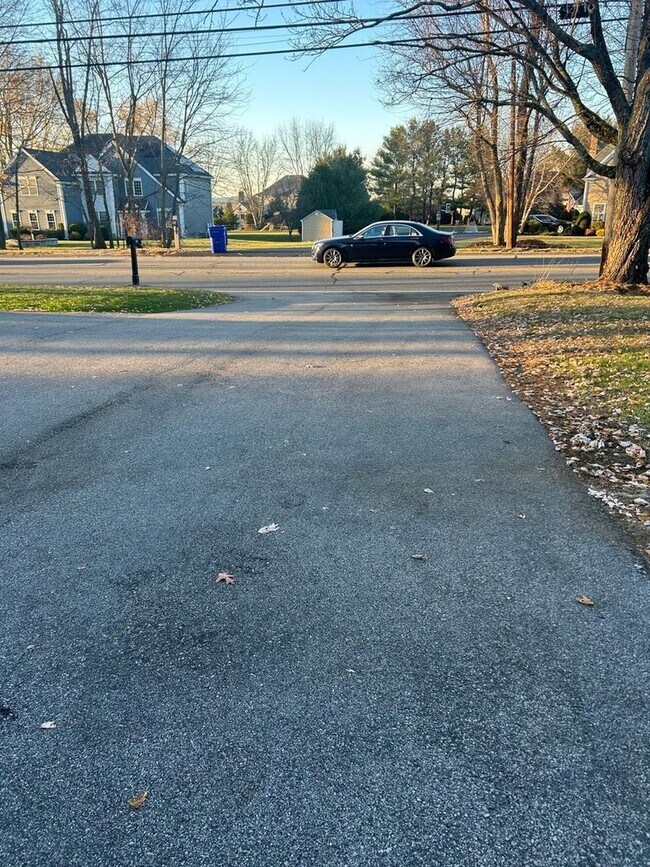 Building Photo - Charming 3BR House in Westborough