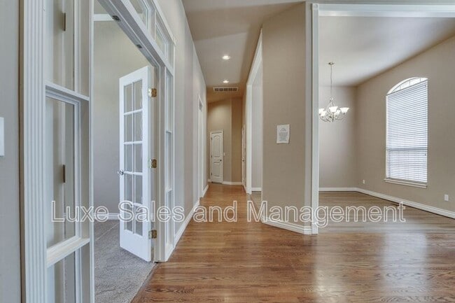 Building Photo - 3341 Heritage Green Cir