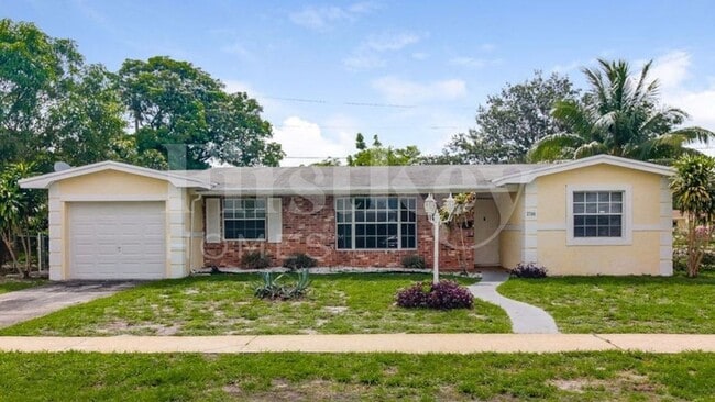 Building Photo - 2700 NW 36th Ave