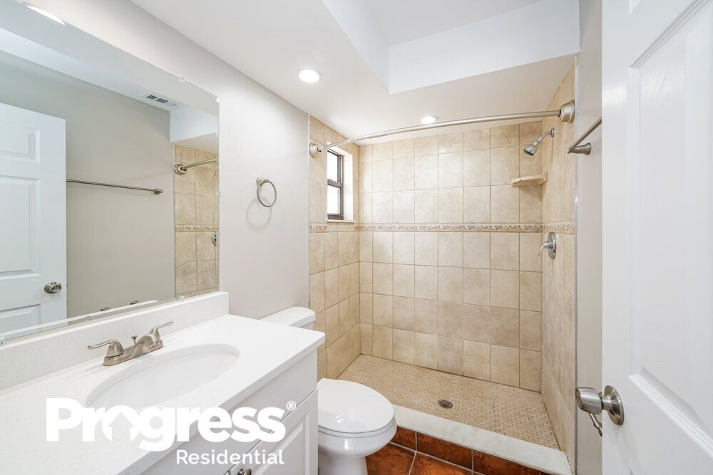 Building Photo - 224 Whisper Lake Rd