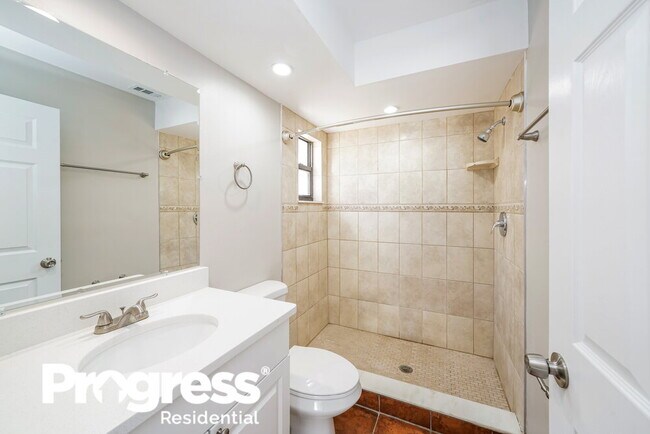 Building Photo - 224 Whisper Lake Rd