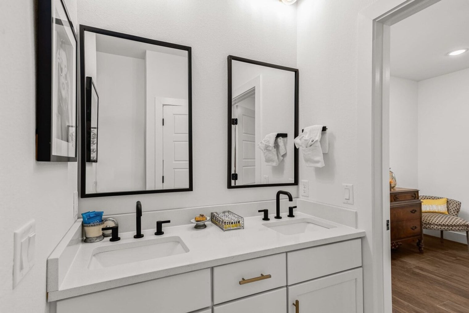 Building Photo - 2612 SW Livingston Square