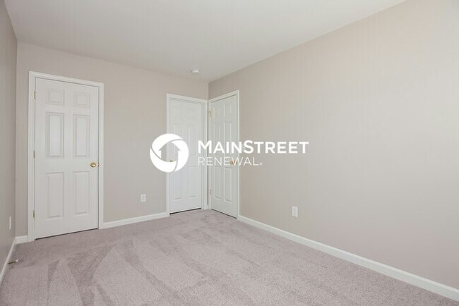 Building Photo - 4 Bedroom Pet-Friendly Home in Charlotte, ...