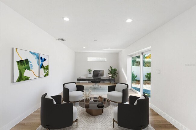 Building Photo - ST PETE POOL HOME AVAILABLE FOR RENT!