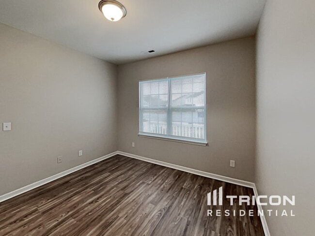 Building Photo - 909 Wild Lilac Ct