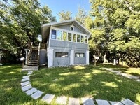 Building Photo - Downstairs 2BR/1BA Riverside Duplex Apartment