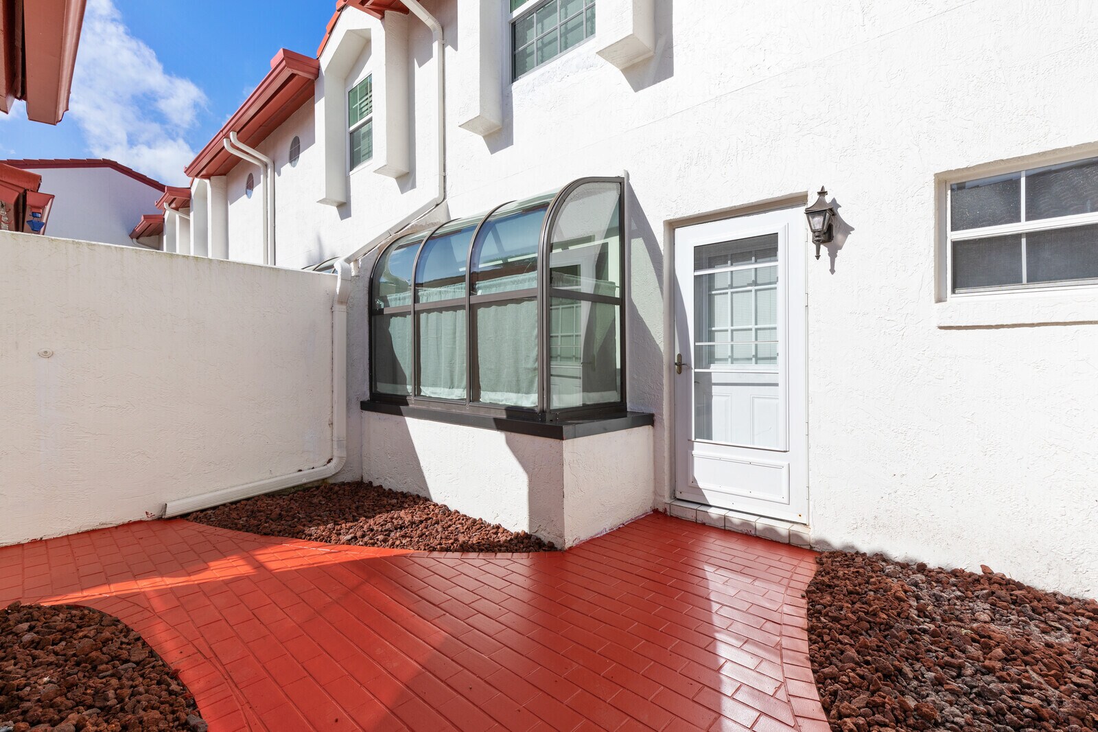Building Photo - 118 Florida Shores Blvd
