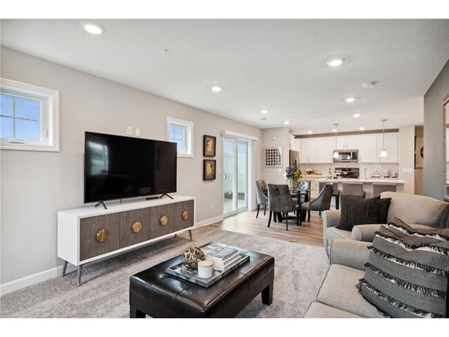 Building Photo - Beautiful 3bed 3bath Lennar smart home for lease in Otsego