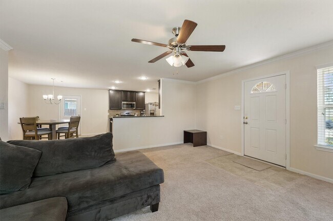 Building Photo - 2202 Cherryville Dr