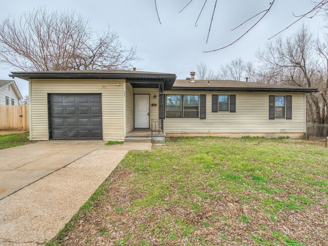 Building Photo - 940 Crabtree Cove