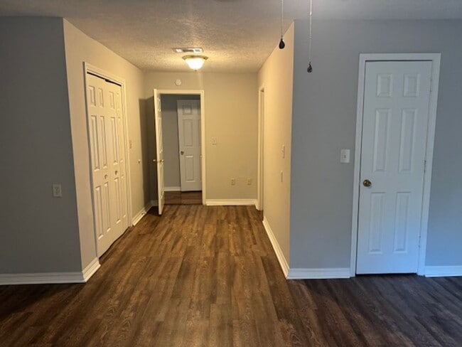 Building Photo - Nice 4 Bedroom Home in Byram!