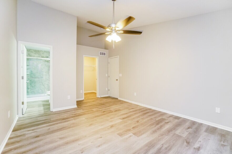 Building Photo - 3421 Brook Spring Dr