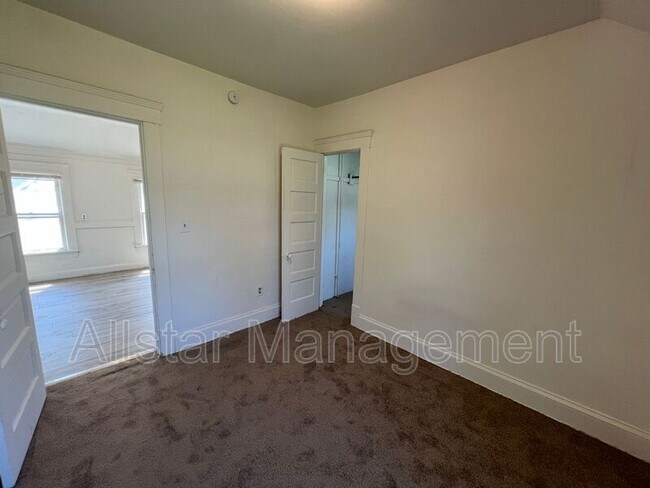 Building Photo - 3617 W 46th St