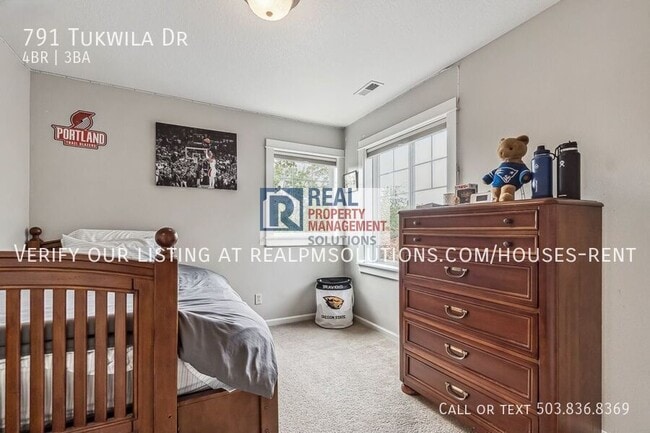 Building Photo - 791 Tukwila Dr