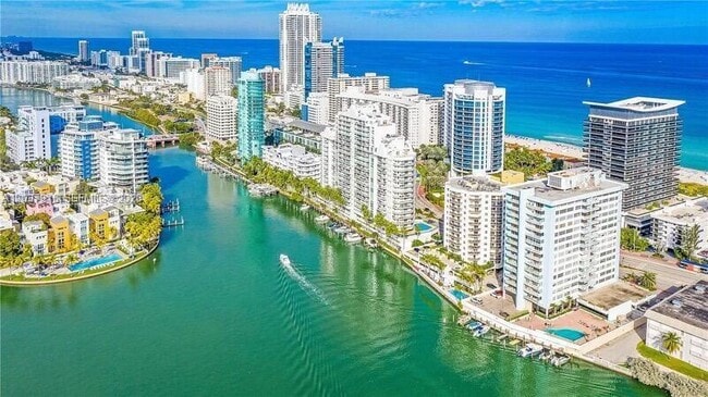 Building Photo - 5880 Collins Ave
