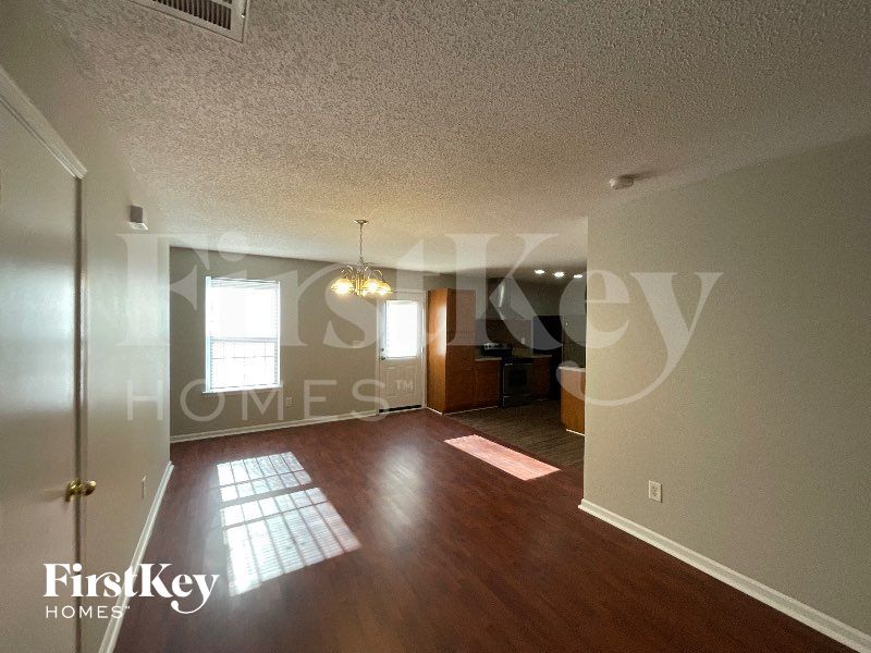 Building Photo - 5026 Oak Pasture Ln