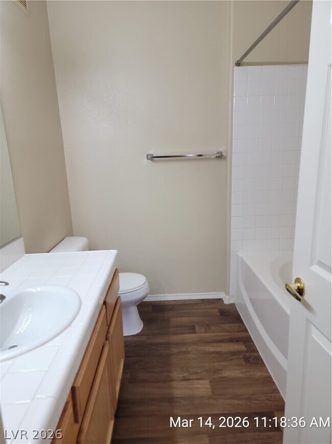 Building Photo - 1050 E Cactus Ave