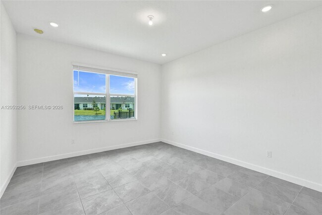 Building Photo - 3783 Harborside Ave