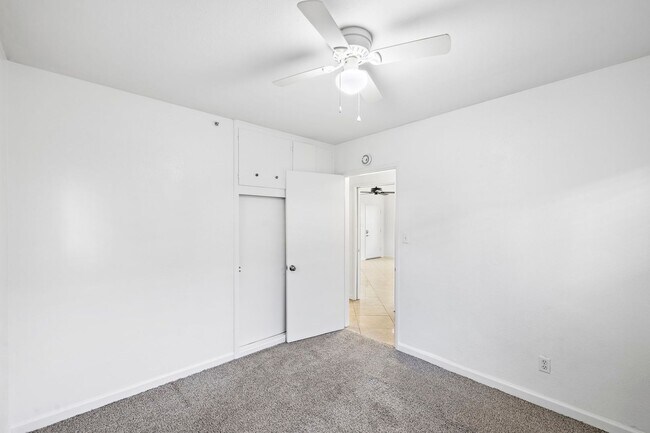 Building Photo - 128 W Escalones