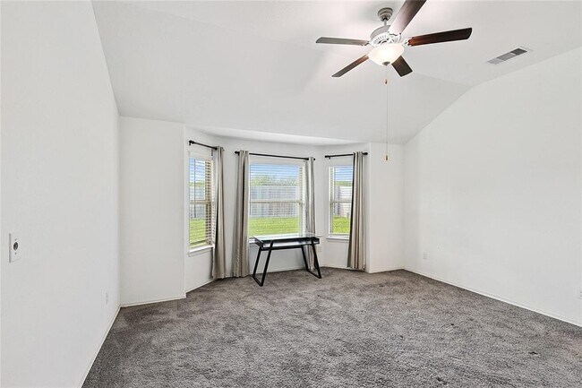 Building Photo - 4811 Sierra Ridge Dr