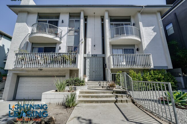 Building Photo - 428 S Venice Blvd
