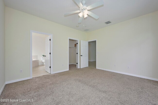 Building Photo - 9086 107th Ct