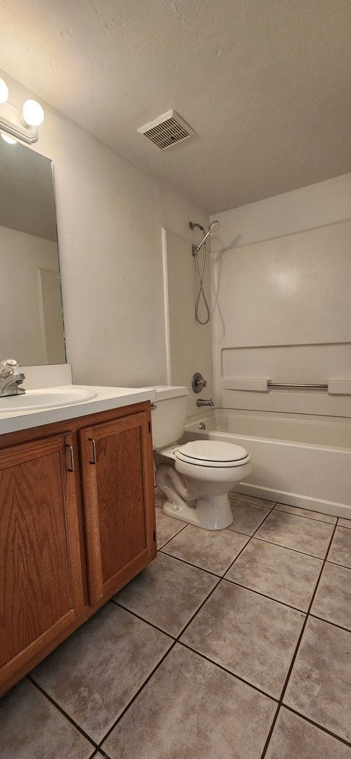 Building Photo - 3/3 Townhouse in Rockwood Villas – Great Location Near Bus Stop to UF!