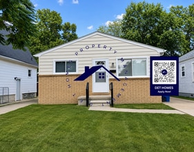 Building Photo - 15406 Norborne Ave