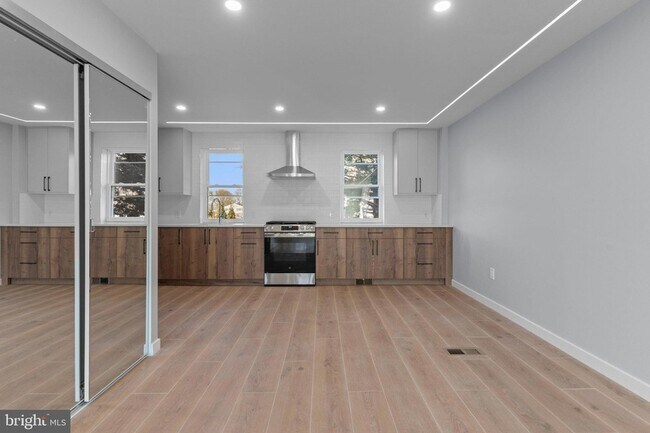 Building Photo - 3586 Dows Rd