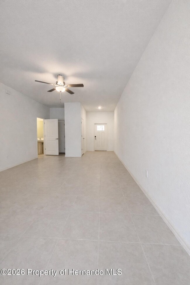 Building Photo - 6090 Shiner St