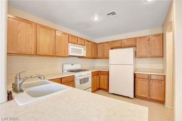 Building Photo - 9291 Hollander Ave