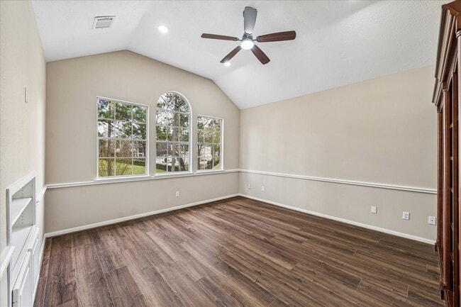 Building Photo - 123 N Concord Forest Cir