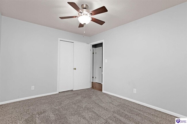 Building Photo - 705 Bon Aire Dr