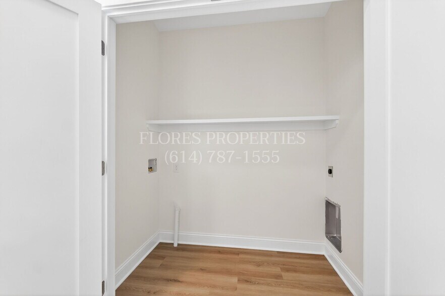 Building Photo - 696 S 22nd St