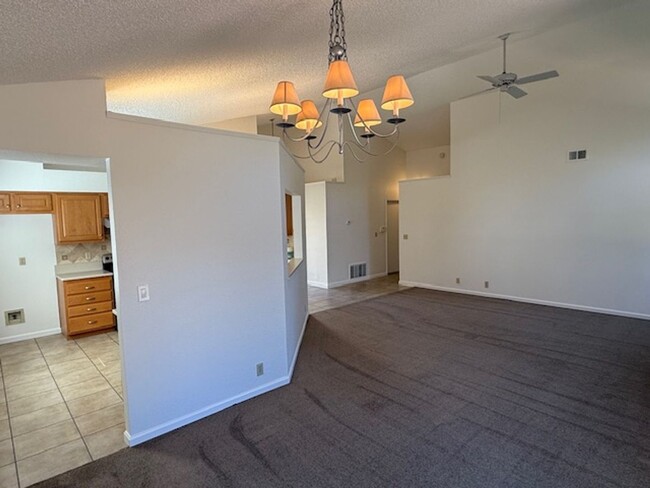 Building Photo - Beautiful 3-Bedroom Benicia Home