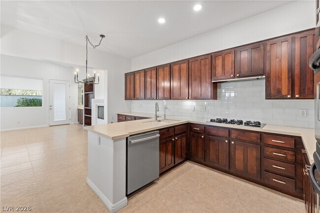 Building Photo - 11283 La Madre Ridge Dr