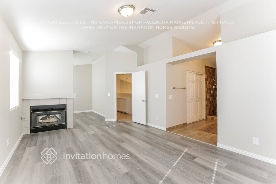 Building Photo - 8317 Tide Pool Dr