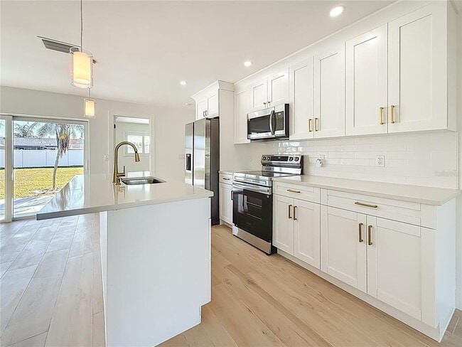 Building Photo - 2074 Bayou Grande Blvd NE