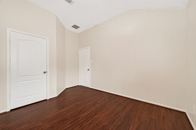 Building Photo - 16107 Hitching Post Ct
