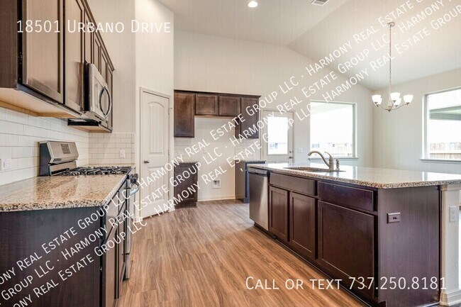 Building Photo - 18501 Urbano Dr