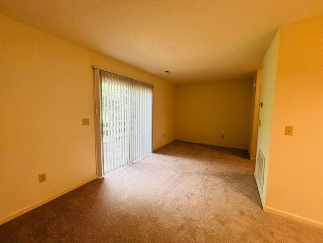 Building Photo - 1707 Emerald St