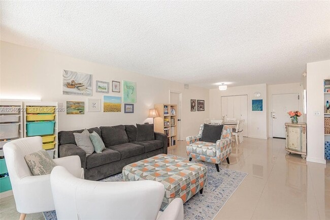 Building Photo - 5750 Collins Ave