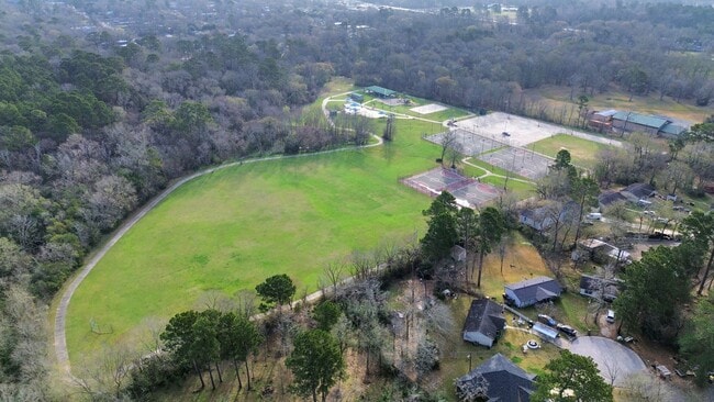 Building Photo - 807 Avenue J