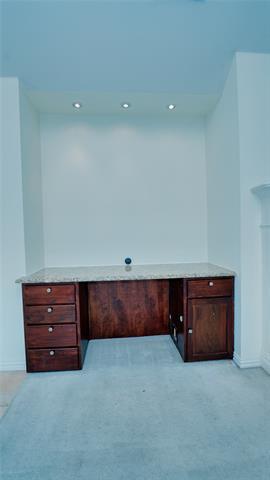 Building Photo - 15846 Grove Crest Dr