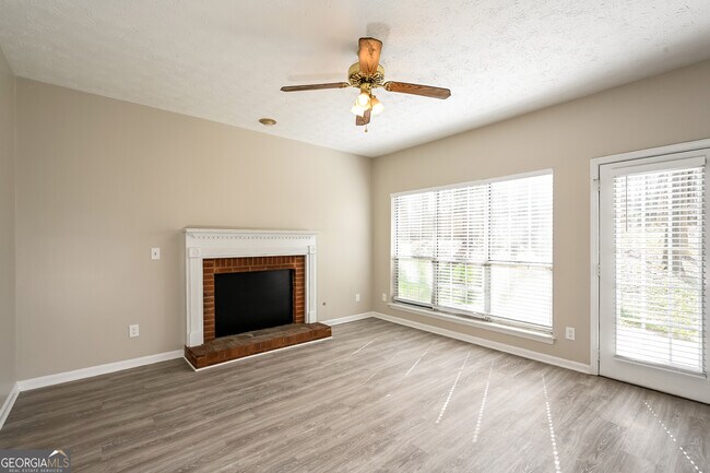 Building Photo - 4969 Wedgewood Pl