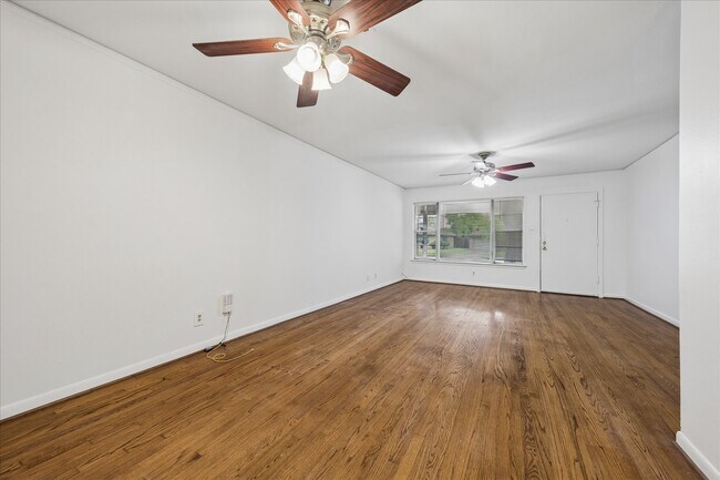Building Photo - 4029 McDermed Dr