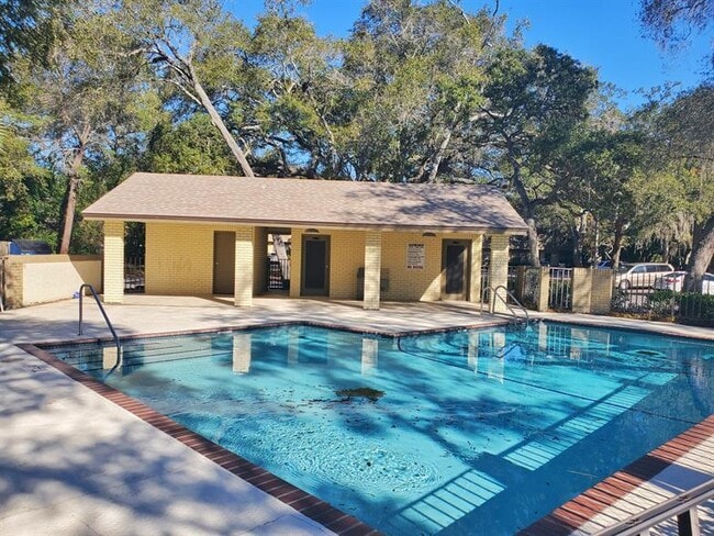 Building Photo - 2.0 bedroom in Largo Florida 33778