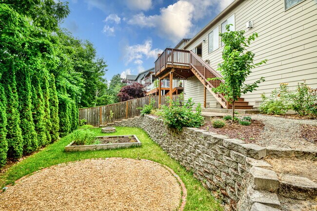 Building Photo - 14822 SW Mulberry Dr